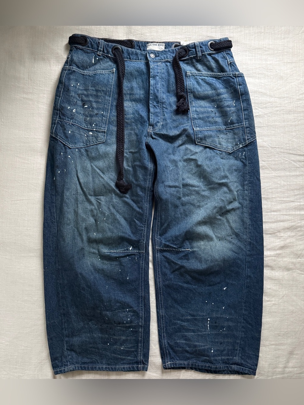 Free People We The Free Moxie Barrel Jeans Timeless Blue Size 33 NWT